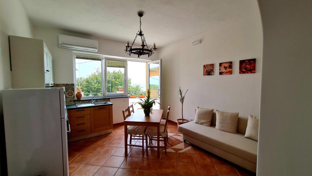 Scapriccio Relax Apartment Migliaccia Bagian luar foto